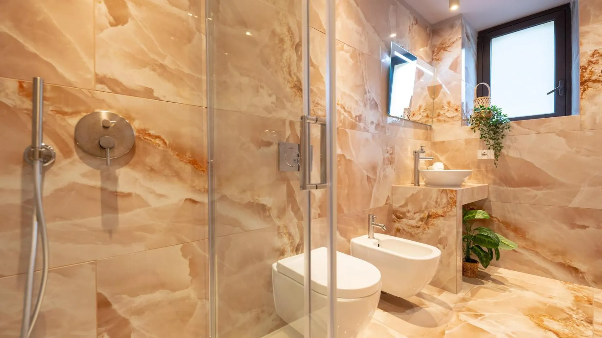 Bed and Breakfast Palazzo Bruca Catania 3*,