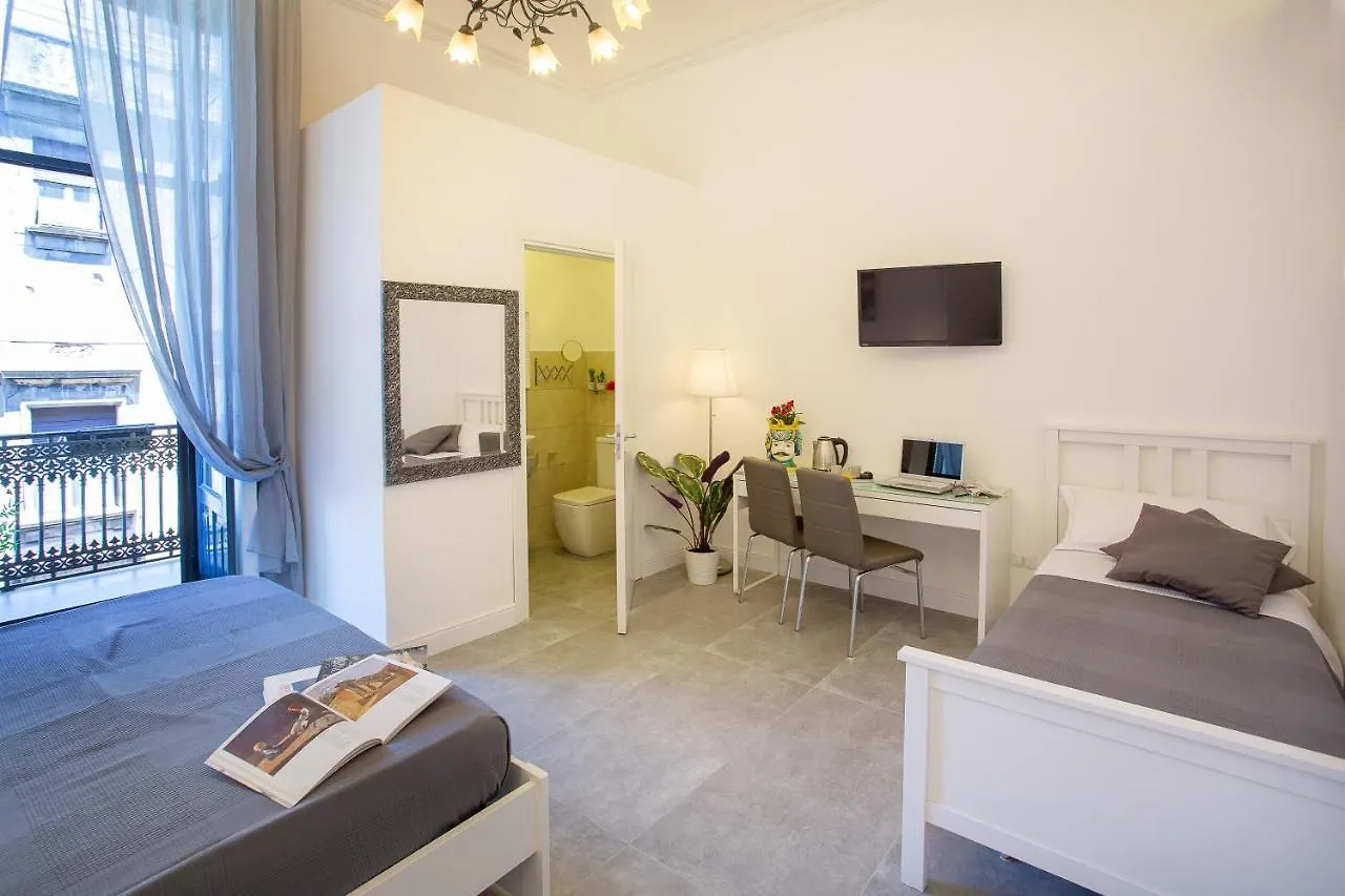 Bed and Breakfast Palazzo Bruca Katania Nocleg ze śniadaniem