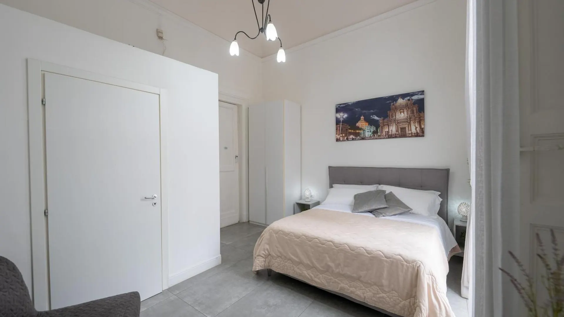 Palazzo Bruca Catania Bed & Breakfast 3*,  İtalya